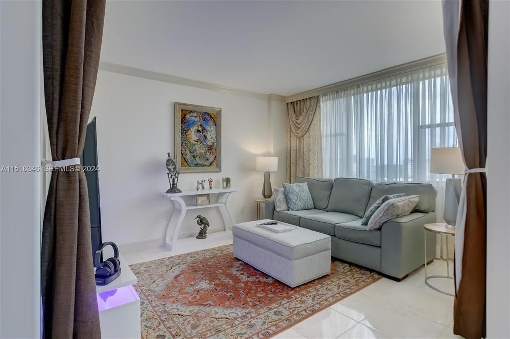 3850 Washington Street, Unit 812, Hollywood, FL 33021 Photo