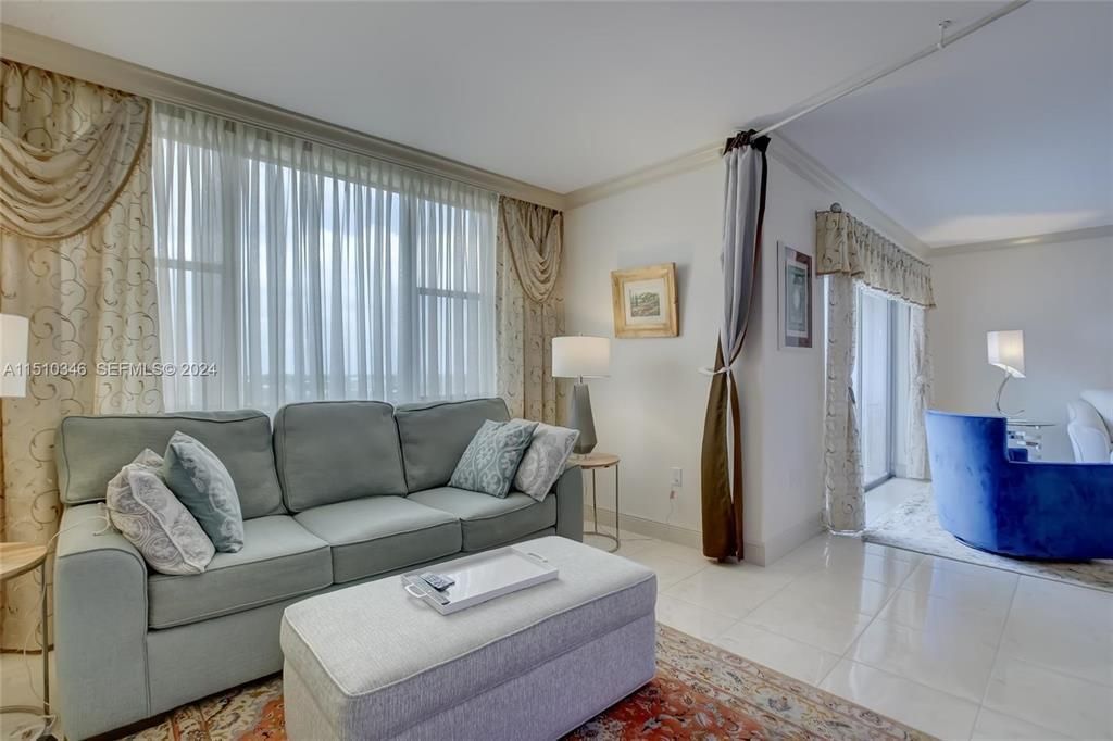 3850 Washington Street, Unit 812, Hollywood, FL 33021 Photo