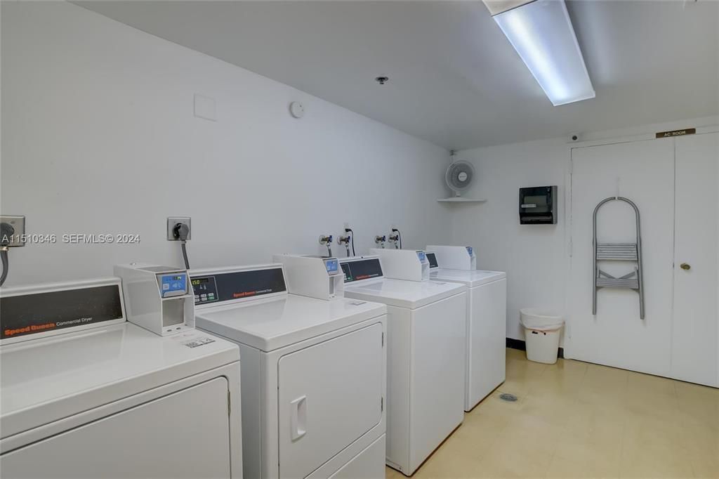 3850 Washington Street, Unit 812, Hollywood, FL 33021 Photo