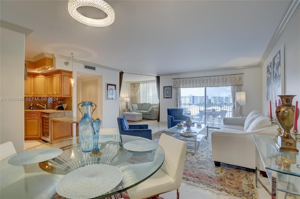 3850 Washington Street, Unit 812, Hollywood, FL 33021 Photo