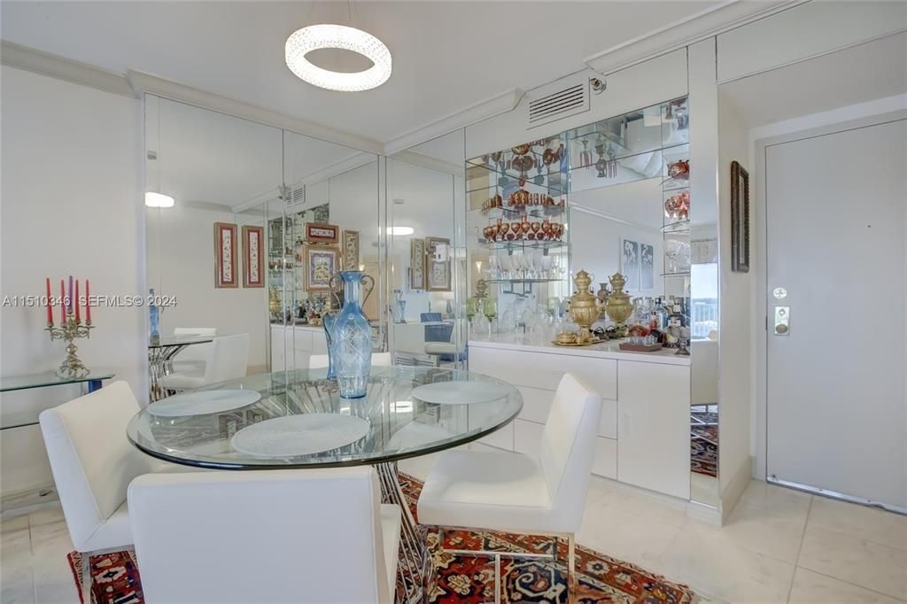 3850 Washington Street, Unit 812, Hollywood, FL 33021 Photo