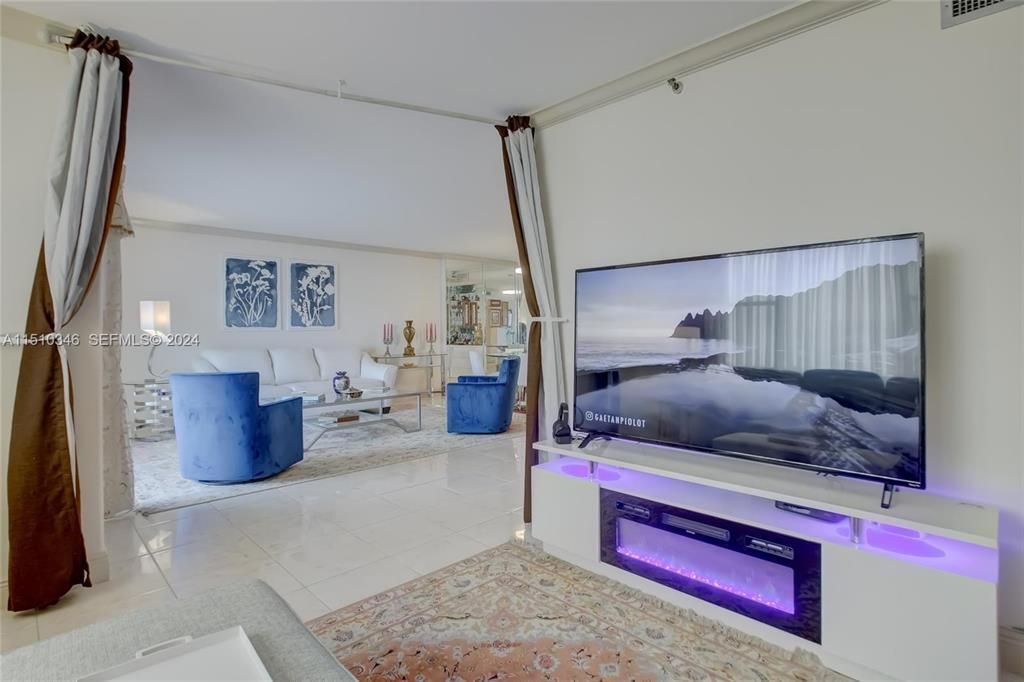 3850 Washington Street, Unit 812, Hollywood, FL 33021 Photo