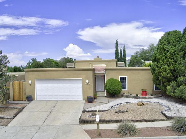 9211 Cascajo Drive NE, Albuquerque, NM 87111