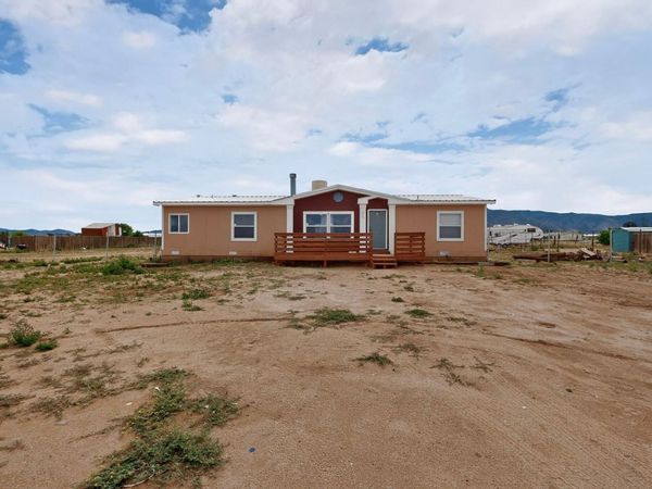 25 Camino De Manzano, Los Lunas, NM 87031