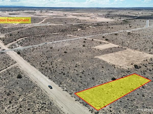 29th (U23 B2 L31) Avenue NW, Rio Rancho, NM 87144