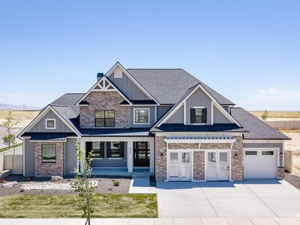 585 E Distributor, Boise, ID 83716