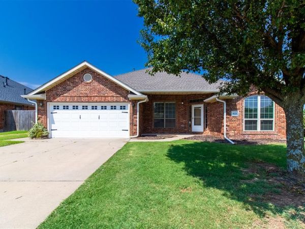 8121 Woodhue Drive, Oklahoma City, OK 73135