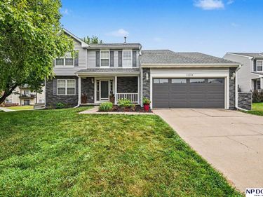 11259 S 202 Circle, Gretna, NE 68028