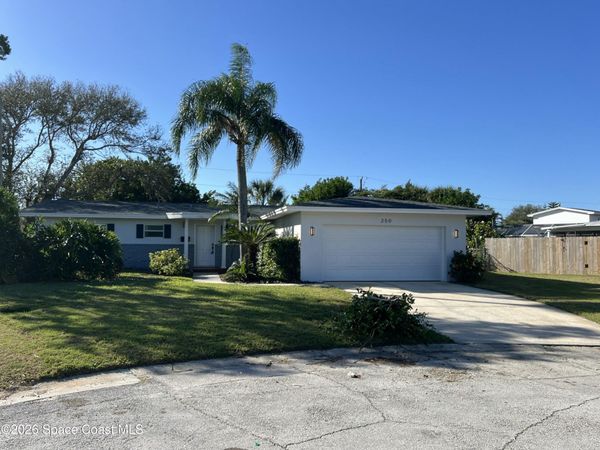 250 Debra Court , Satellite Beach, FL 32937