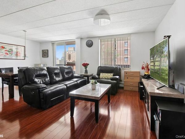 13624 Maple Ave , Unit 3D, Flushing, NY 11355