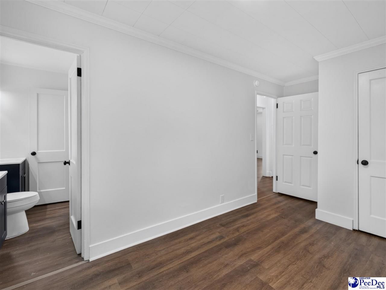 120 Vaughan St Photo 25