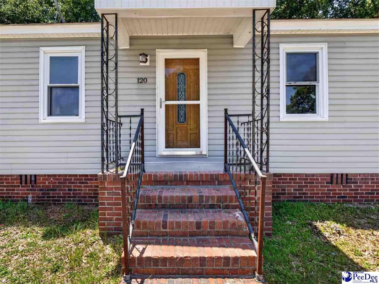 120 Vaughan St Photo 5