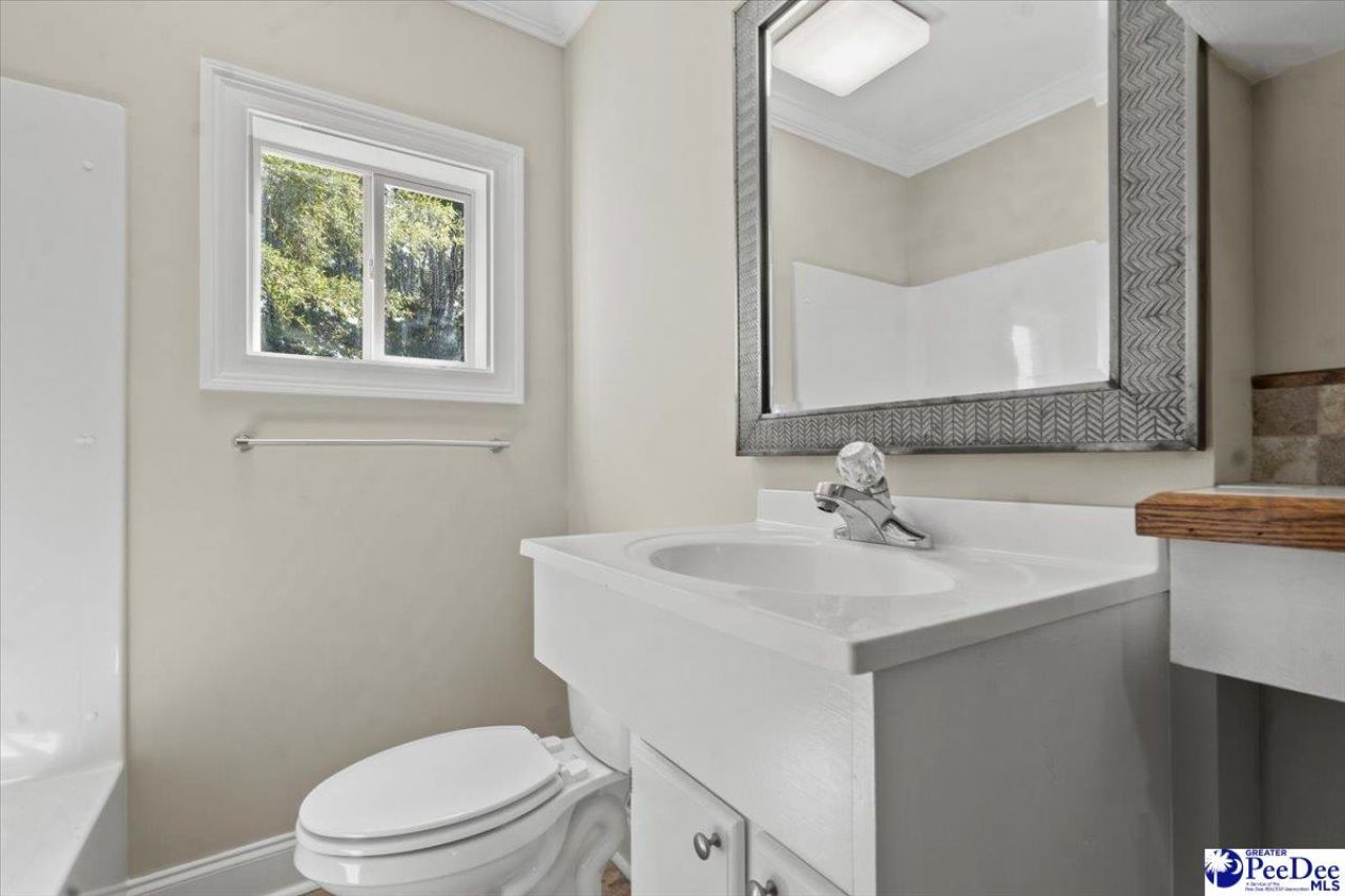 121 Vaughan Street Photo 13