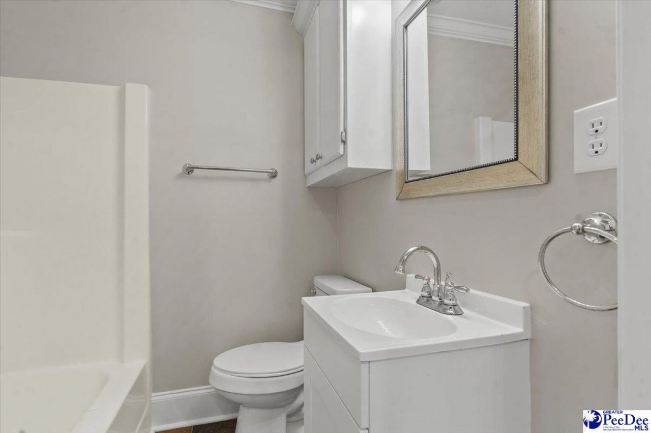 121 Vaughan Street Photo 21