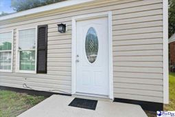 121 Vaughan Street photo 4