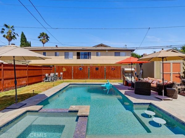 376 Orizaba Avenue, Long Beach, CA 90814