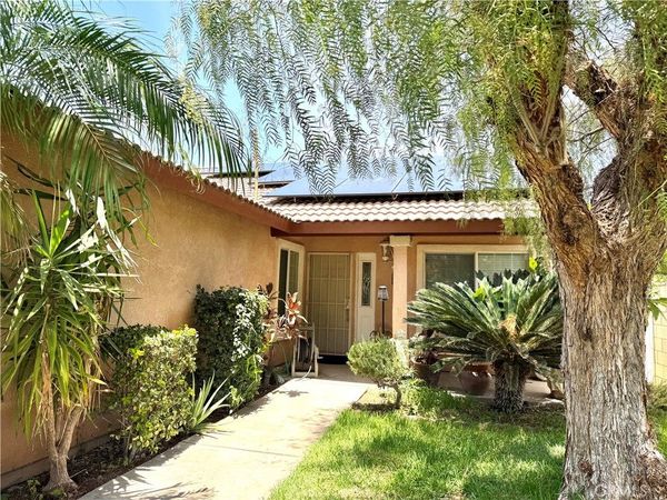 15184 Macadamia Court, Fontana, CA 92335