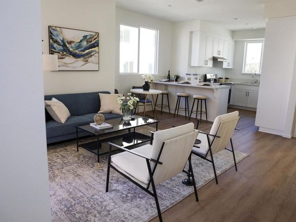 455 Creekside Circle, San Diego, CA 92114