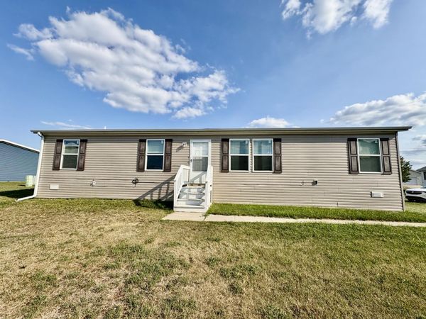 1050 Cambry Circle, Grass Lake, MI 49240