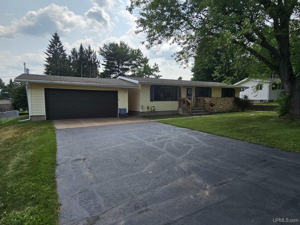1795 S Rose Street, Ishpeming Twp, MI 49849