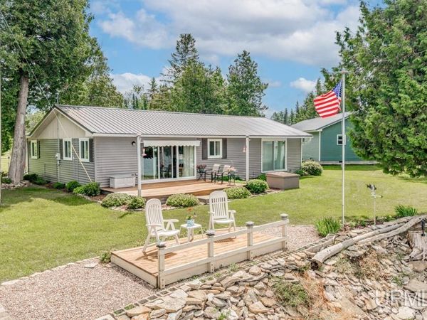 4301 Deerfield T Lane, Bay De Noc Twp, MI 49878