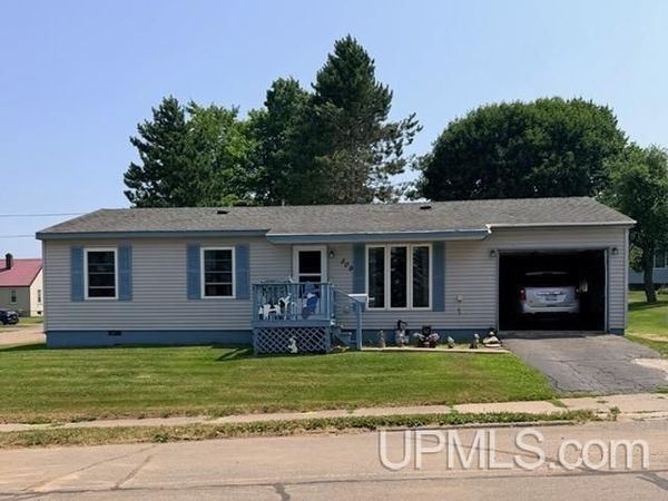 509 Stambaugh Avenue, Iron River, MI 49935