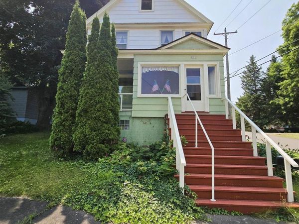 609 W Douglass Avenue, Houghton, MI 49931
