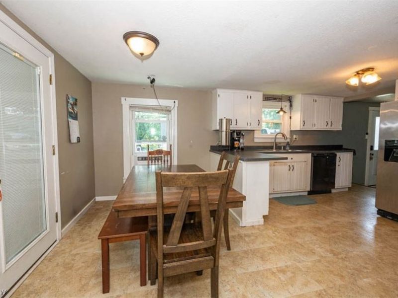 523 Russell Avenue, Poland, OH 44514 Photo 8
