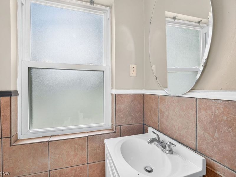 13513 Astor Avenue, Cleveland, OH 44135 Photo 17