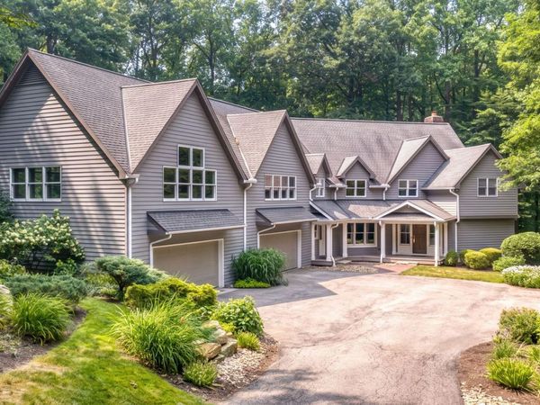 1 Whisperwood Lane, Hunting Valley, OH 44022
