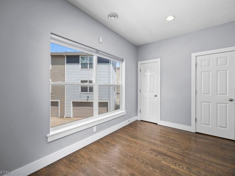 748 Starkweather Avenue, Cleveland, OH 44113 Photo 18