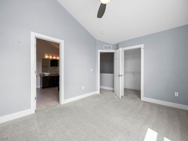 748 Starkweather Avenue, Cleveland, OH 44113 Photo 33