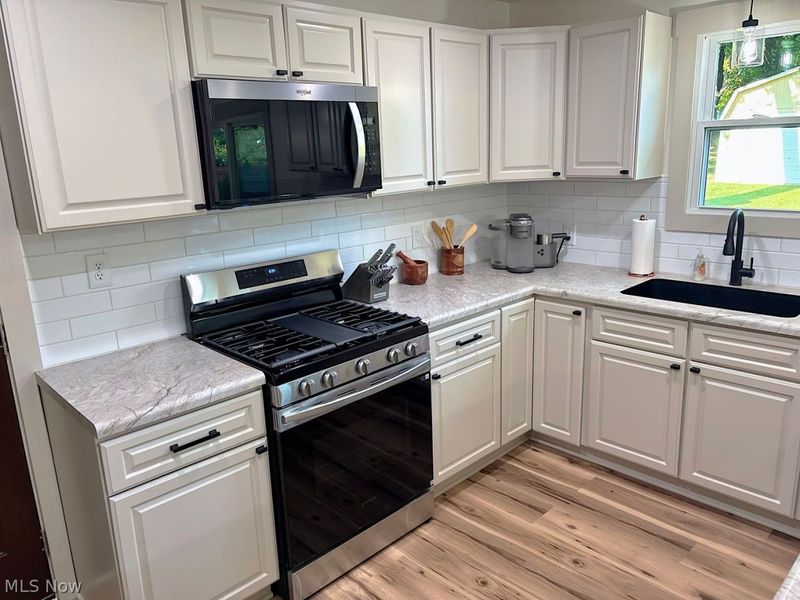 3868 Lor Ron Avenue, Kent, OH 44240 Photo 9