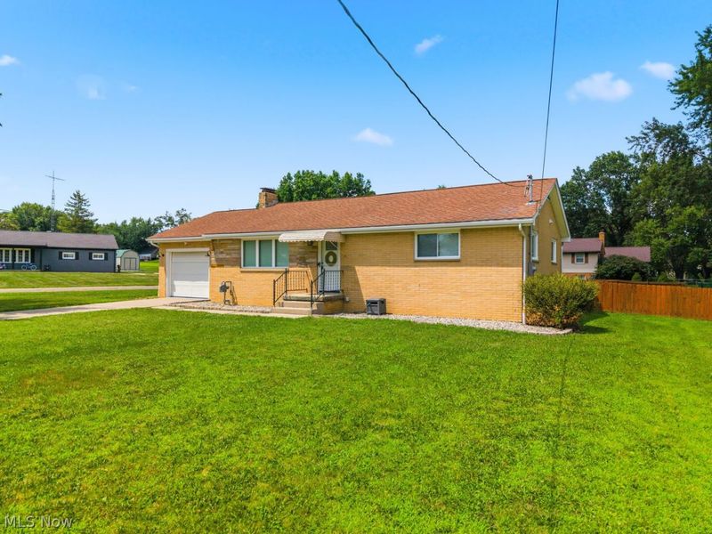 1371 Lambert Street, Alliance, OH 44601 Photo 3