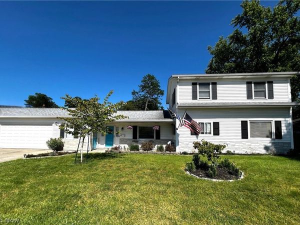 3105 Charles Street, Cuyahoga Falls, OH 44221