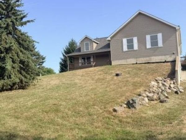 5795 E Centerline Road, St. Johns, MI 48879