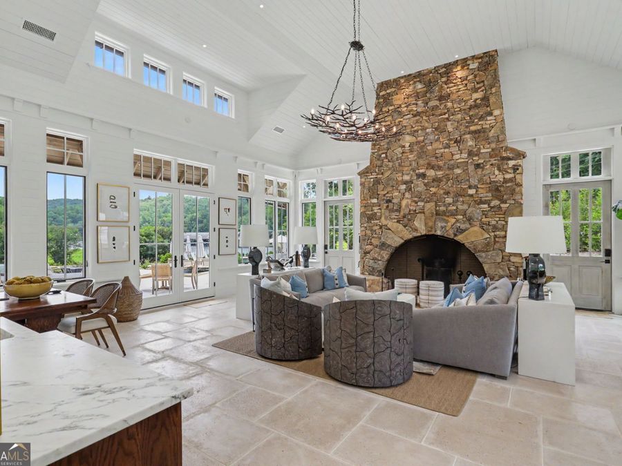 Property Image 104