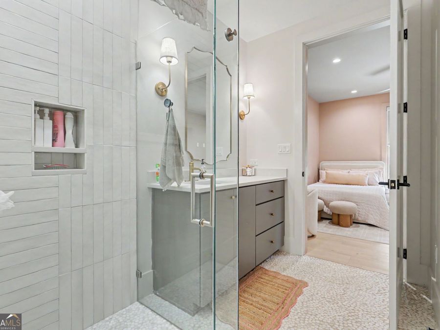 Property Image 64