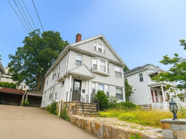 31 Gilbert Rd, Unit 2, Belmont, MA 02478