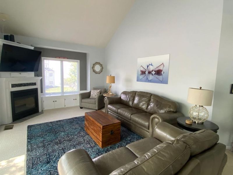 100 Grand Harbour, Unit 100, Vermilion, OH 44089 Photo 11