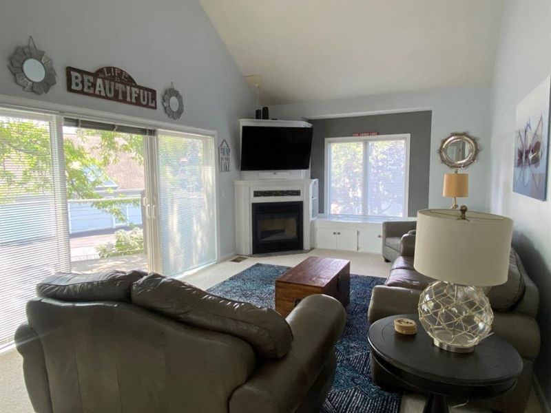 100 Grand Harbour, Unit 100, Vermilion, OH 44089 Photo 12