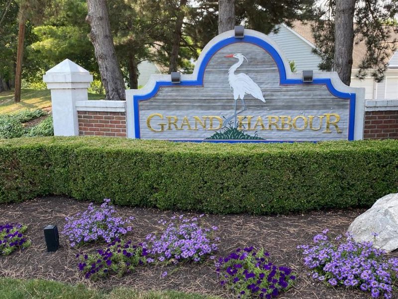 100 Grand Harbour, Unit 100, Vermilion, OH 44089 Photo 9