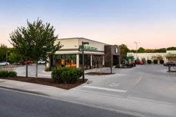 210 Saint James Avenue  photo 4