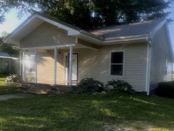 609 W Main Street, Bruceville, IN 47516