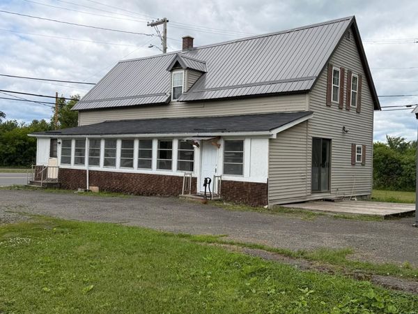 1299 Main Street , Washburn, ME 04786
