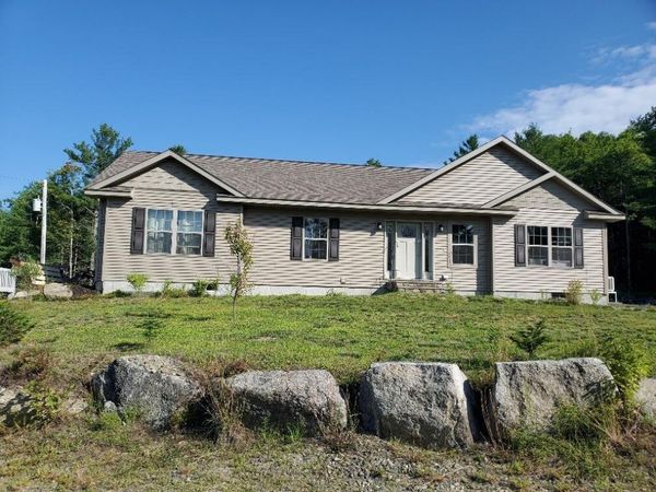 21 Pioneer Way , Aurora, ME 04408