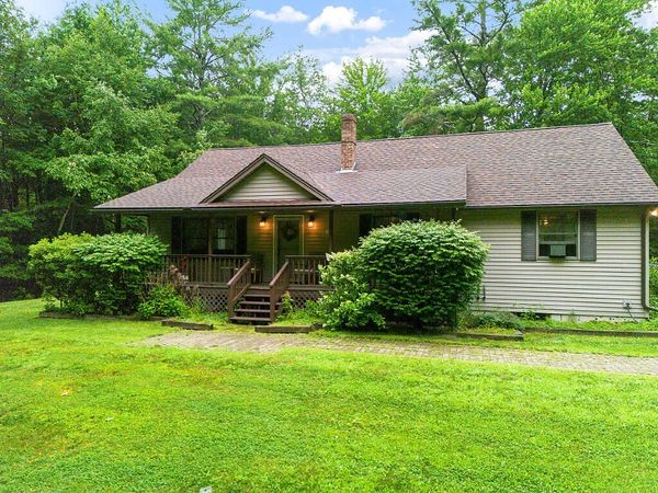 279 Dunn Road , Belgrade, ME 04917