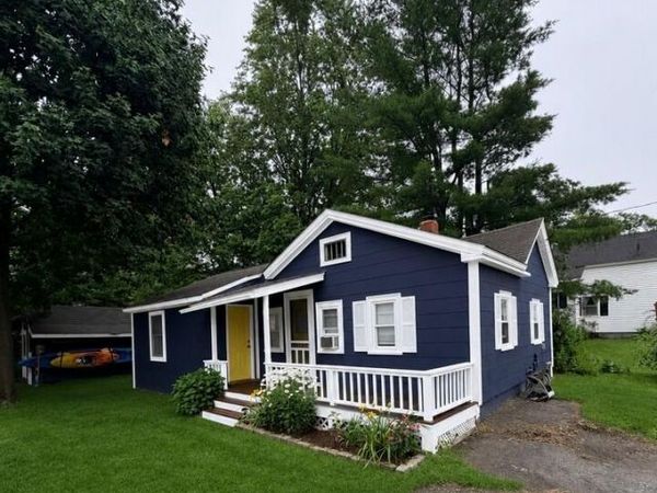 10 Douglas Street , Lisbon, ME 04252
