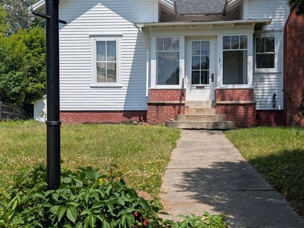 3 N School Street , Skowhegan, ME 04976