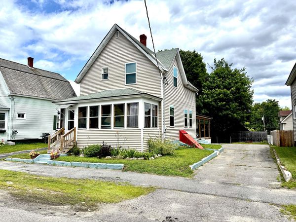 29 Katahdin Avenue , Millinocket, ME 04462